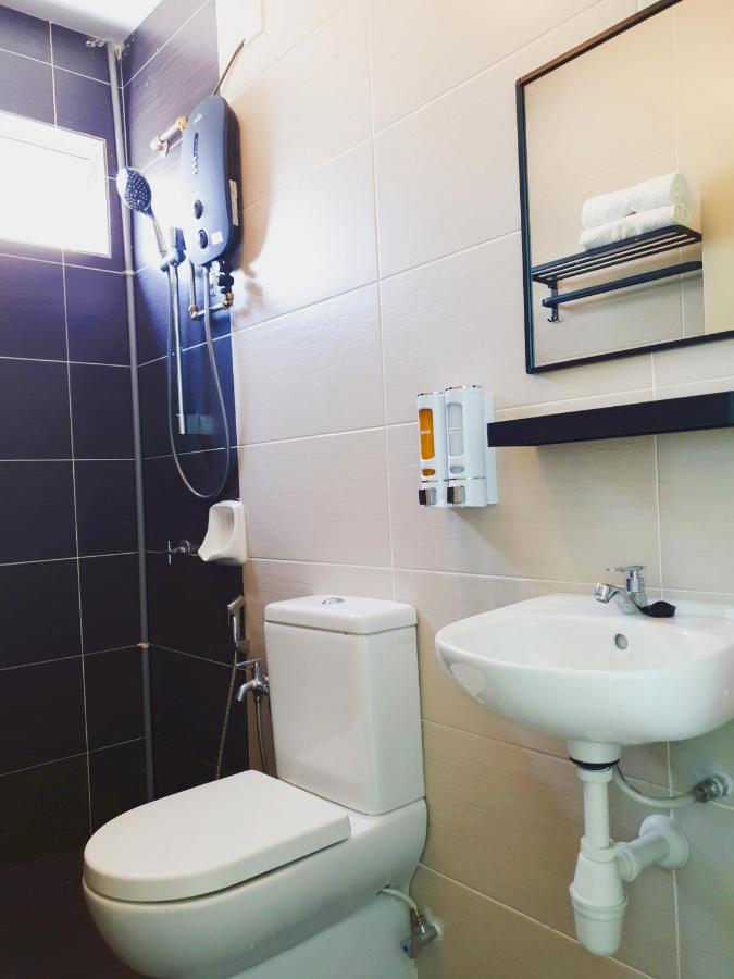 Klia Ehsan Residence Sepang Nilai Greenery 8 Pax Air-Con Exterior photo
